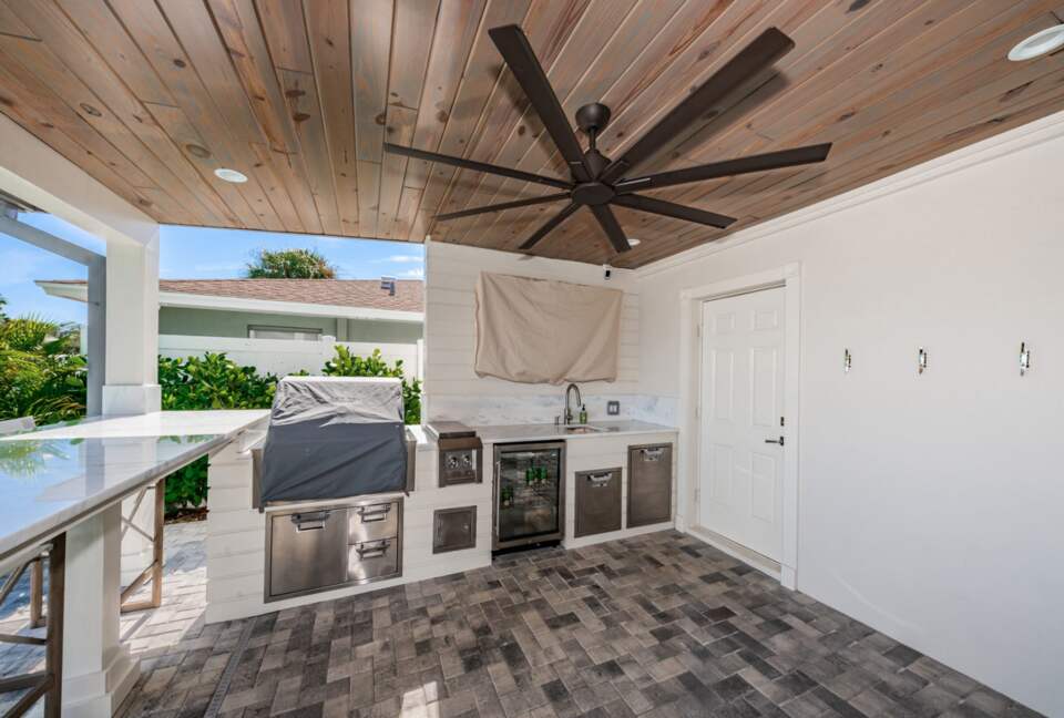 Outdoor kitchen