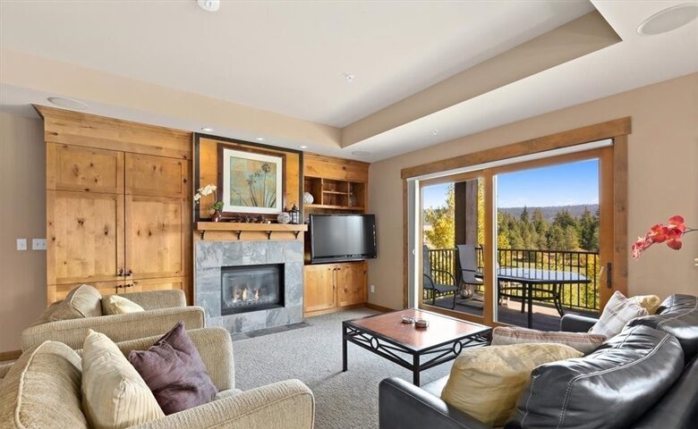 Home Exchange in Cle Elum, WA, flat screen television