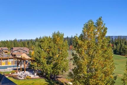 Home Exchange in Cle Elum, WA, views of incredible Washington trees