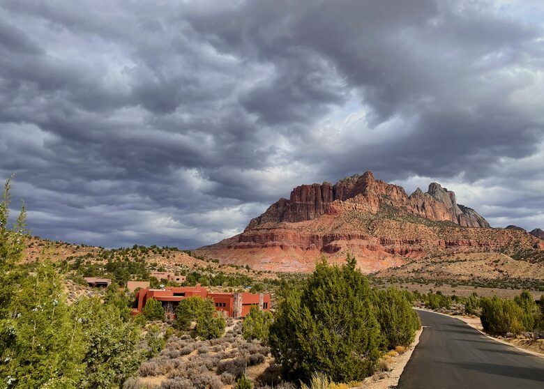 Home Exchange in Springdale, UT, House with Mt Kinesava