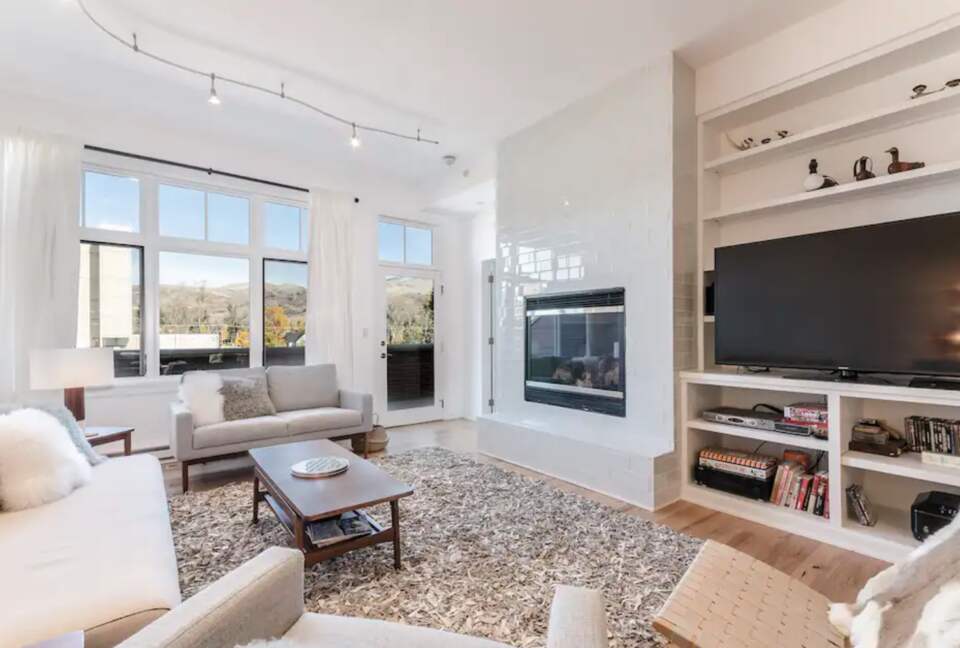 Steamboat Springs downtown penthouse living room