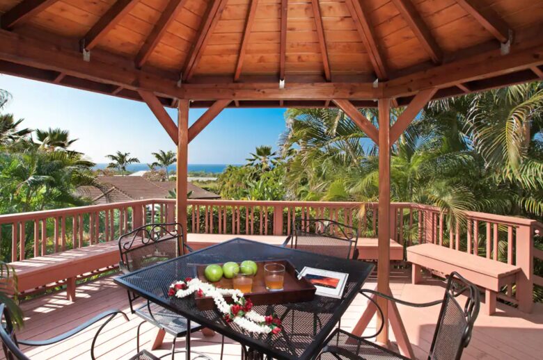 Raised gazebo with ocean views