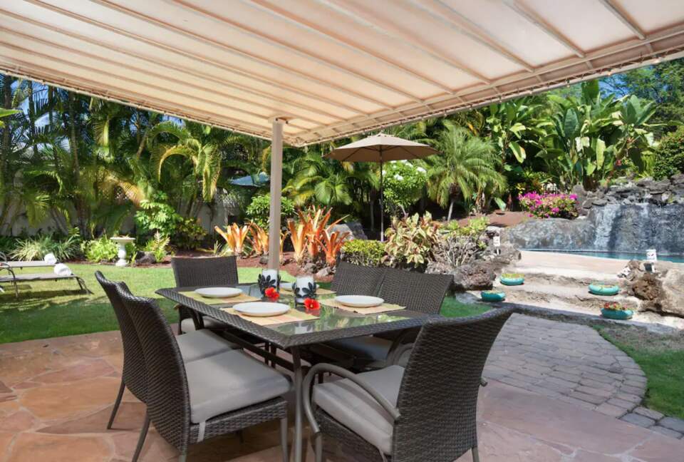 Lanai with view of pool