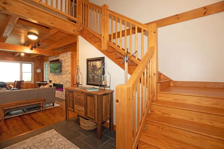 Home Exchange in Fairway, NC, enter into the warmth of this cabin home