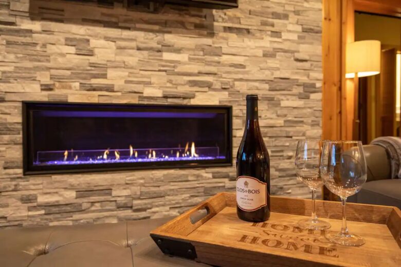 Home Exchange in Fairway, NC, ultra-modern stone fireplace