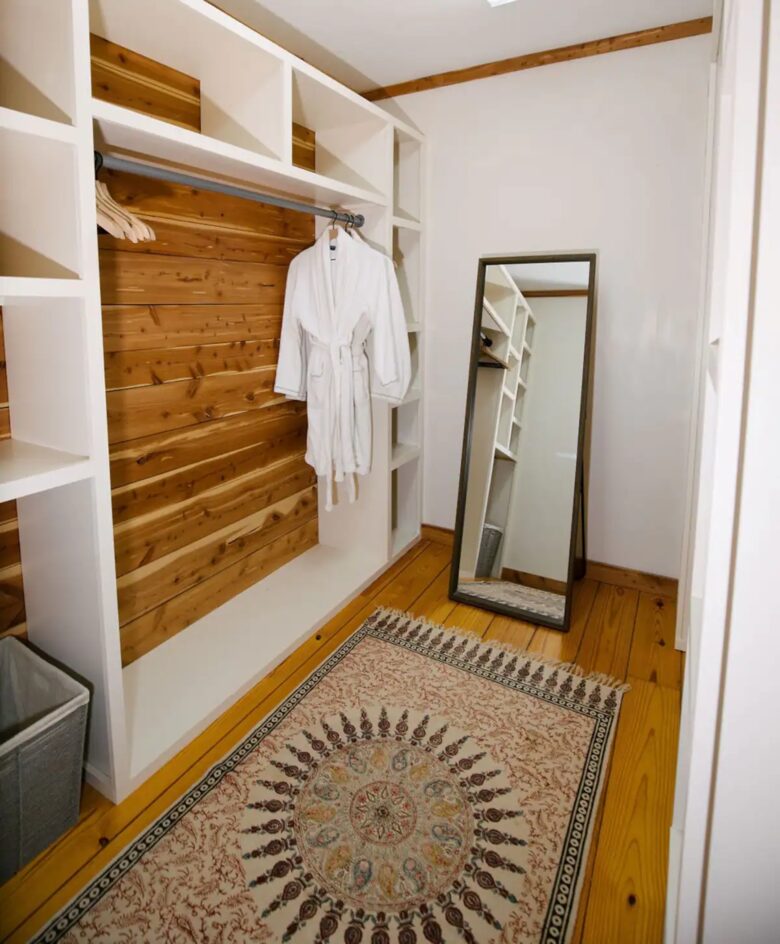 Home Exchange in Fairway, NC, master bedroom closet