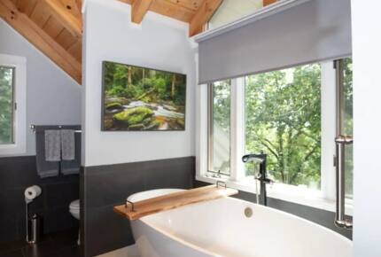 Home Exchange in Fairway, NC, incredible renovations to master bath