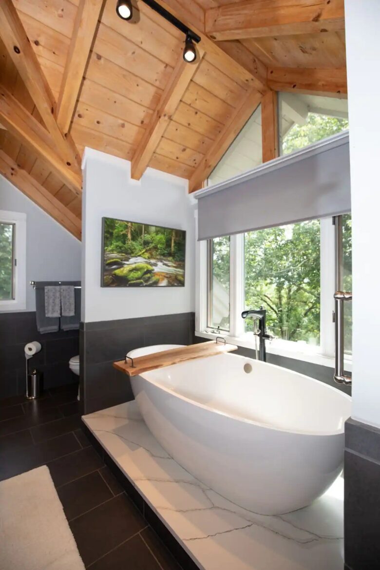 Home Exchange in Fairway, NC, incredible renovations to master bath