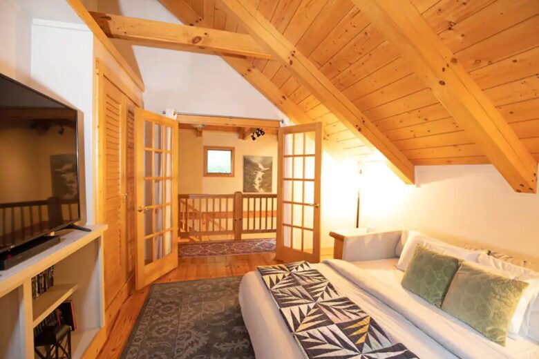 Home Exchange in Fairway, NC, comfy king sized pull out bed