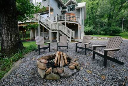 Home Exchange in Fairview, NC, firepit perfect for smores
