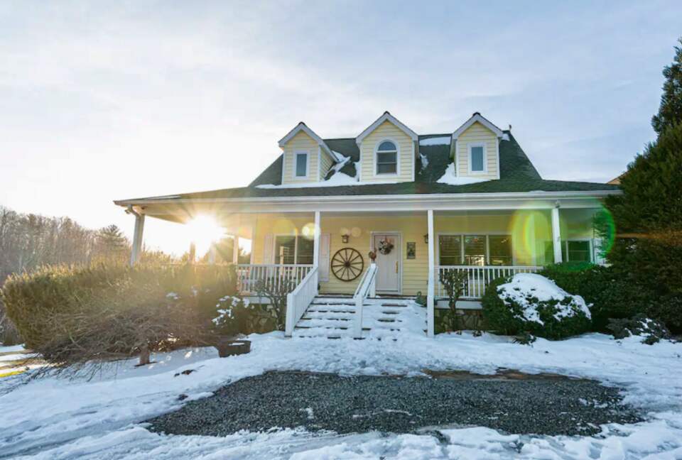 North Carolina estate on 18 acres