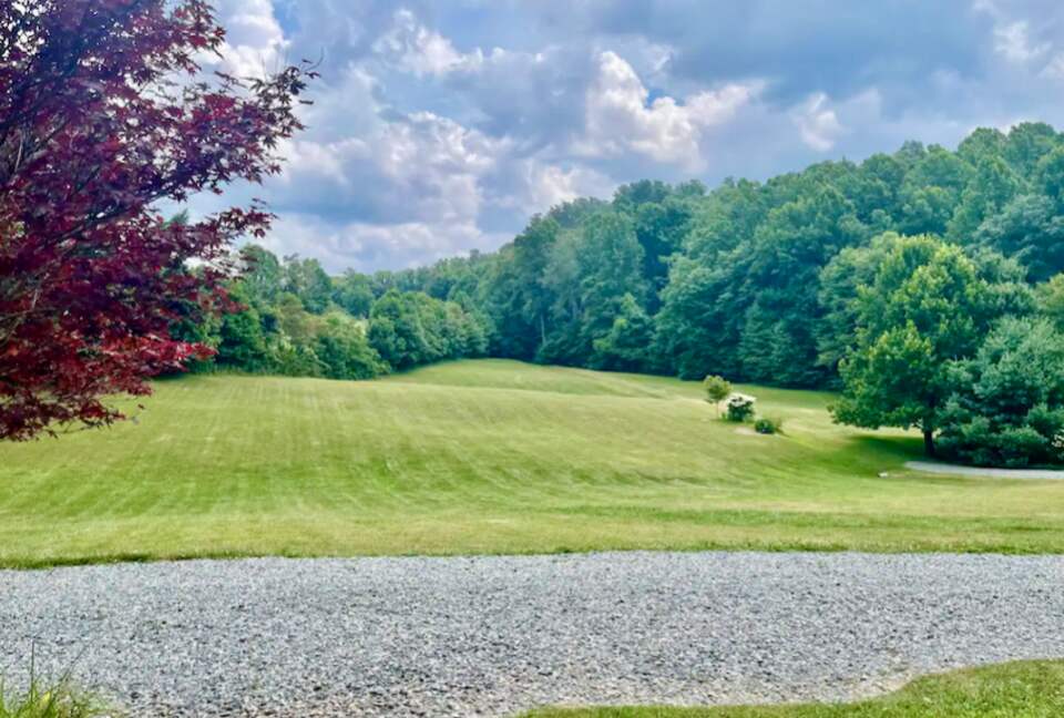 North Carolina estate on 18 acres