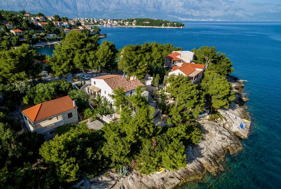 Maison Mala WATERFRONT - Selca, Croatia