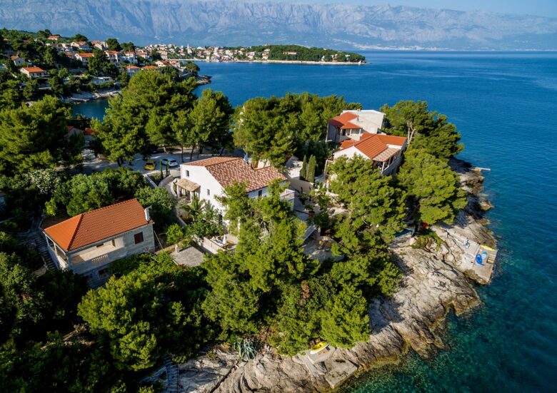 Maison Mala WATERFRONT - Selca, Croatia