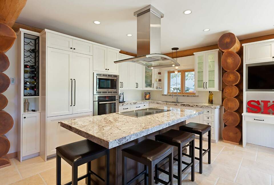 Authentic Whistler Ski Chalet - Whistler, Canada