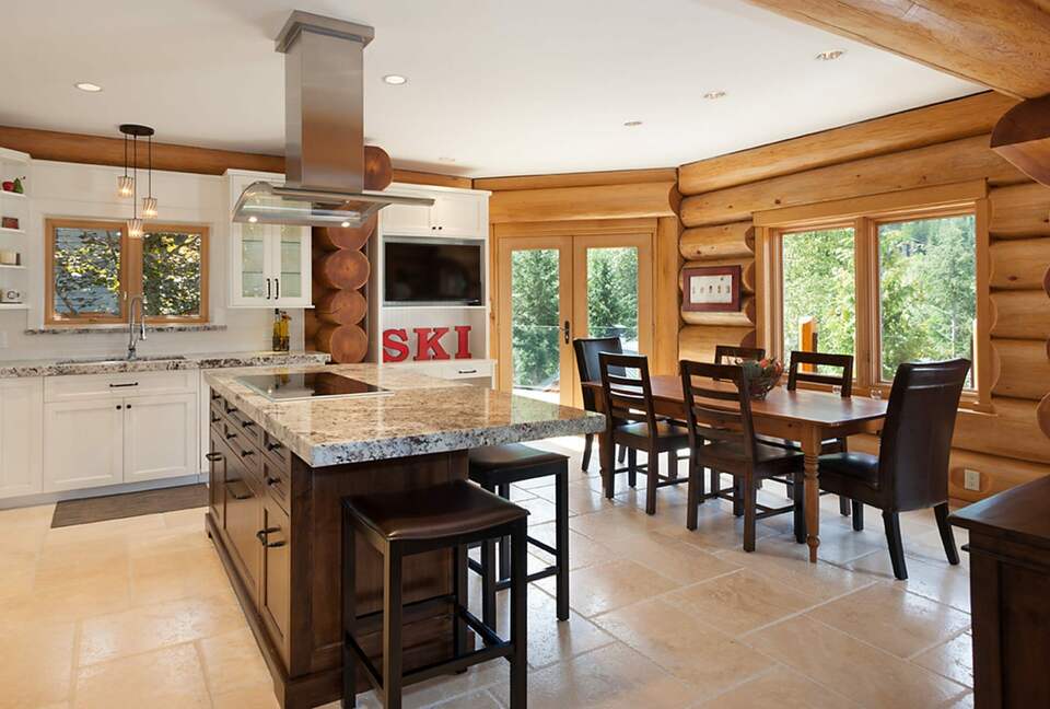 Authentic Whistler Ski Chalet - Whistler, Canada