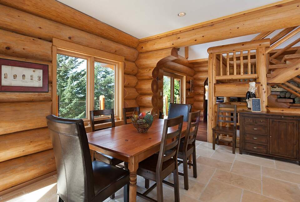 Authentic Whistler Ski Chalet - Whistler, Canada