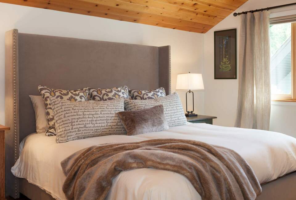 Authentic Whistler Ski Chalet - Whistler, Canada