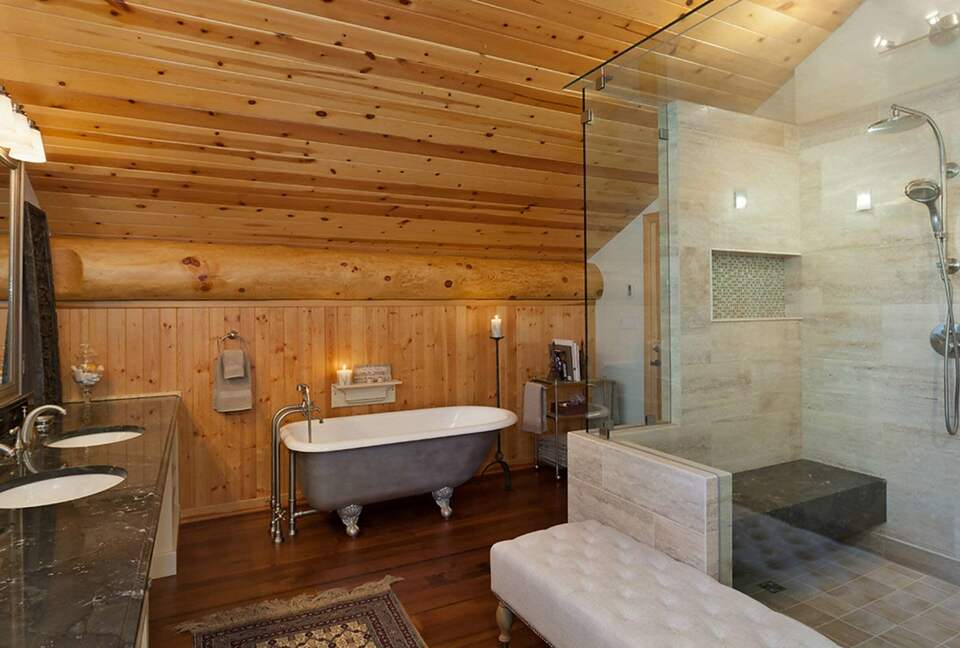 Authentic Whistler Ski Chalet - Whistler, Canada