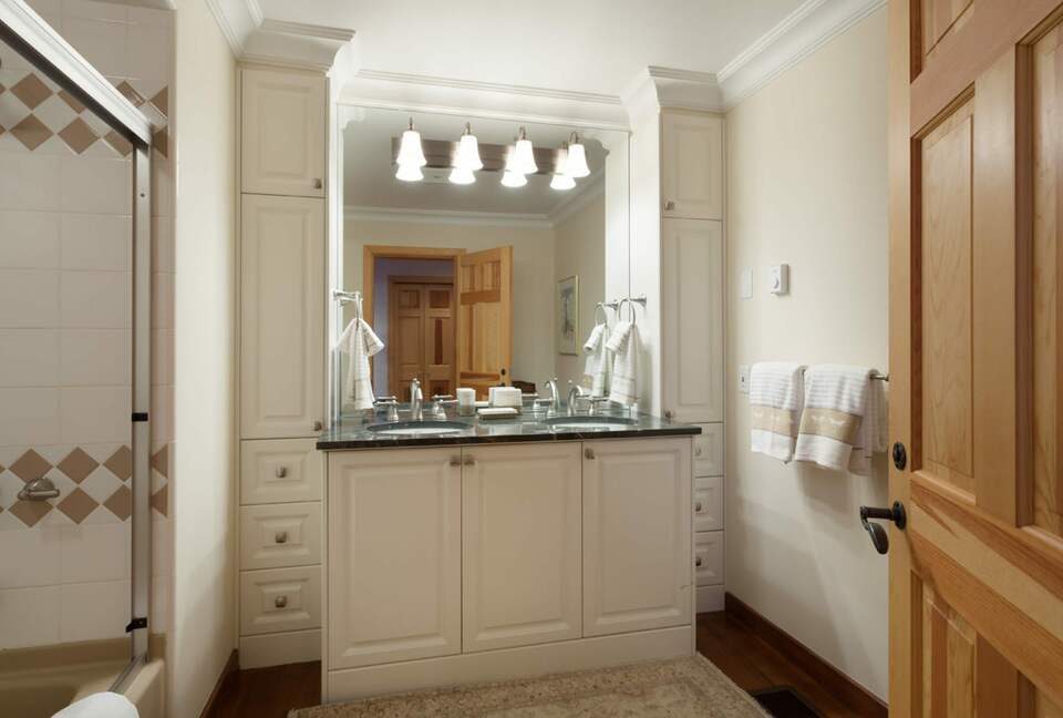 Authentic Whistler Ski Chalet - Whistler, Canada