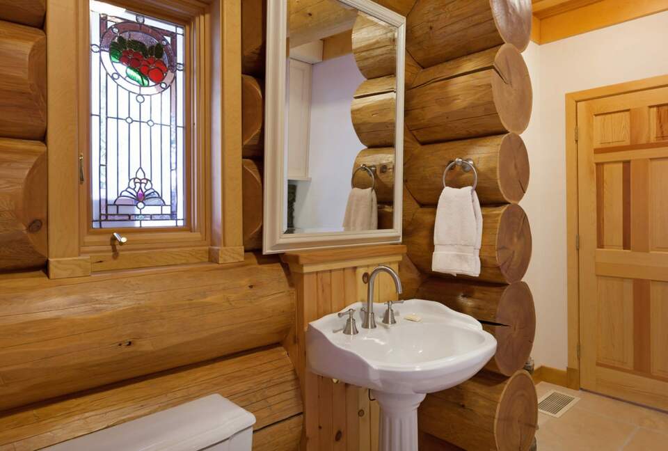 Authentic Whistler Ski Chalet - Whistler, Canada