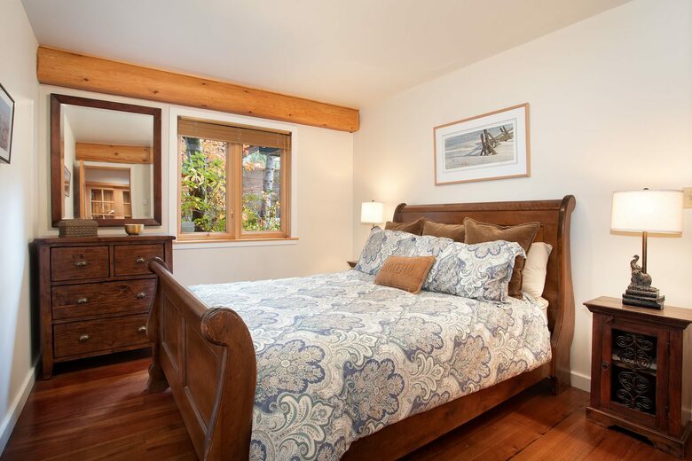 Authentic Whistler Ski Chalet - Whistler, Canada