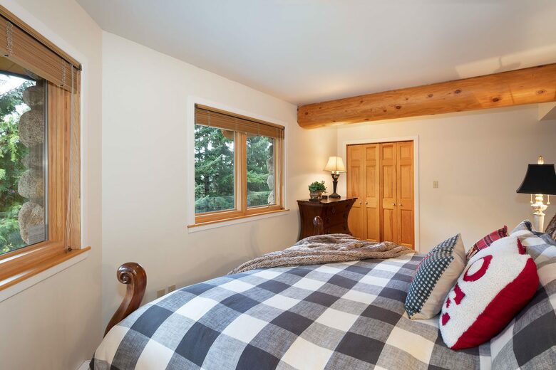 Authentic Whistler Ski Chalet - Whistler, Canada