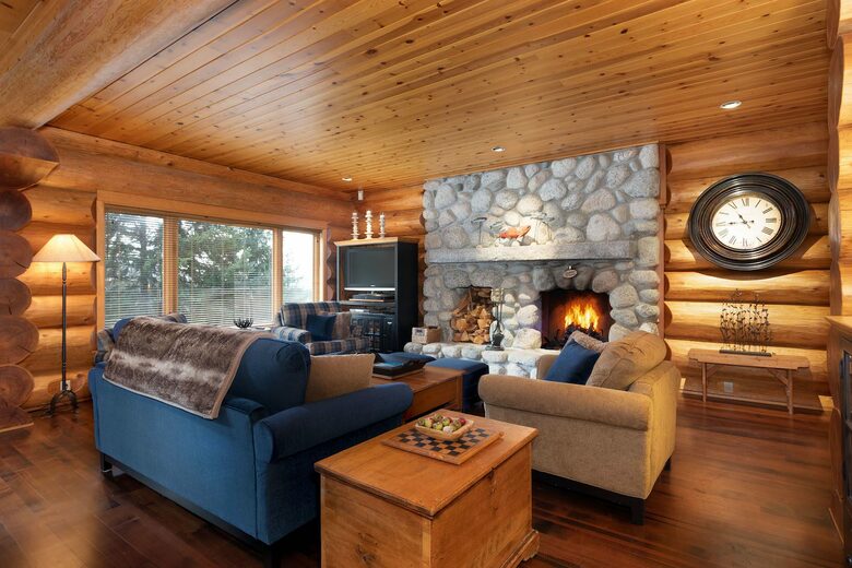 Authentic Whistler Ski Chalet - Whistler, Canada