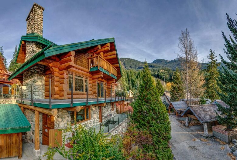Authentic Whistler Ski Chalet - Whistler, Canada