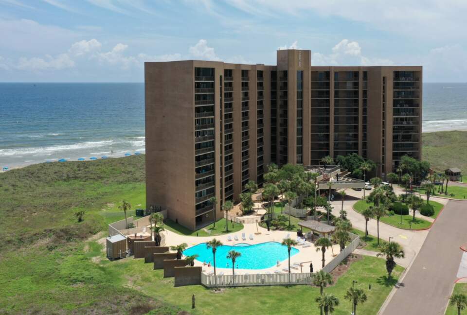 Beachfront luxury condo