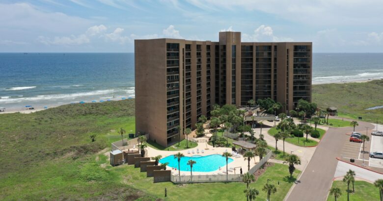 Beachfront luxury condo