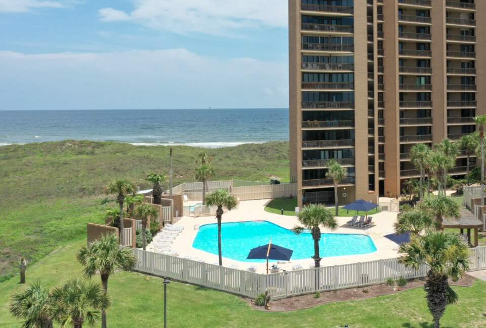 Beachfront luxury condo