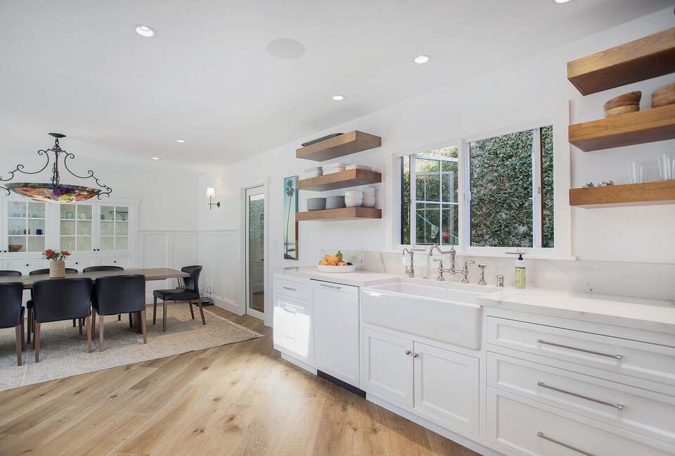 Home Exchange in Laguna Beach, CA, open shelves and bright lights