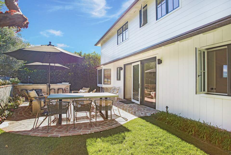 Home Exchange in Laguna Beach, CA, private backyard
