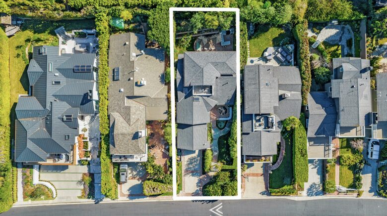 Home Exchange in Laguna Beach, CA backyard with privacy