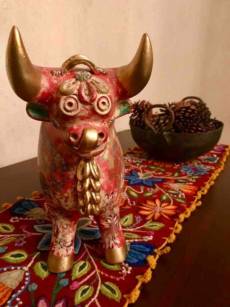 Home Exchange in Urubamba, Cusco, Peru, local artwork and designs
