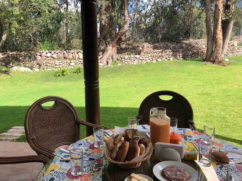 Home Exchange in Urubamba, Cusco, Peru, dining table with shade!
