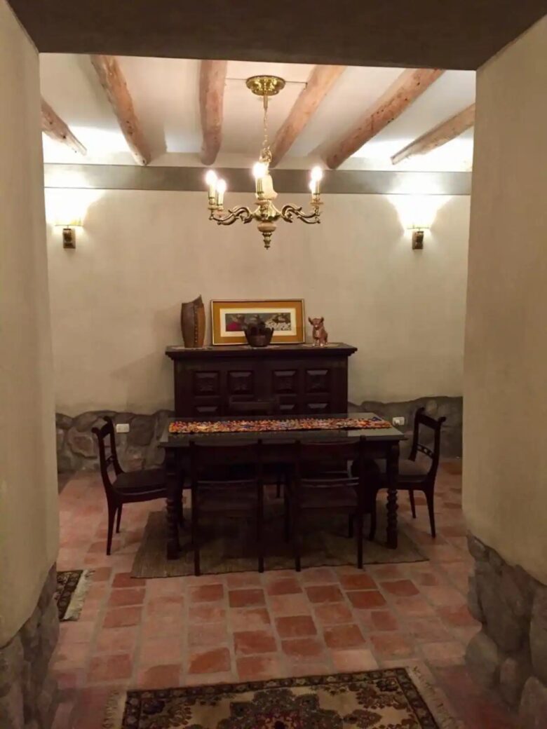 Home Exchange in Urubamba, Cusco, Peru, formal dining table