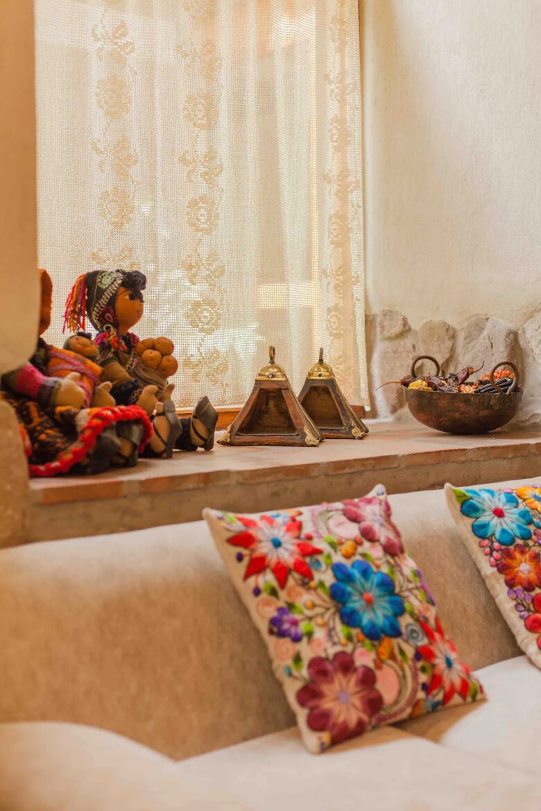 Home Exchange in Urubamba, Cusco, Peru, local art and designs