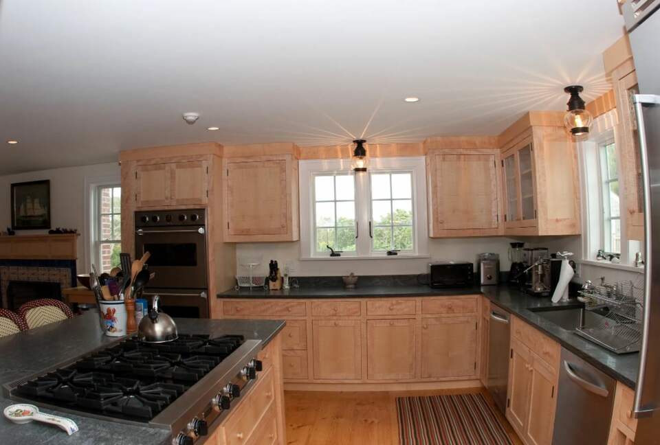 Top-of-the-line kitchen and appliances