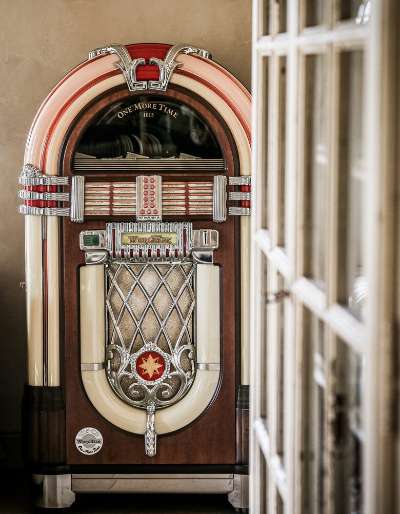 18th Century Provence farmhouse - Eygalières, France