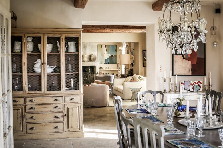 18th Century Provence farmhouse - Eygalières, France