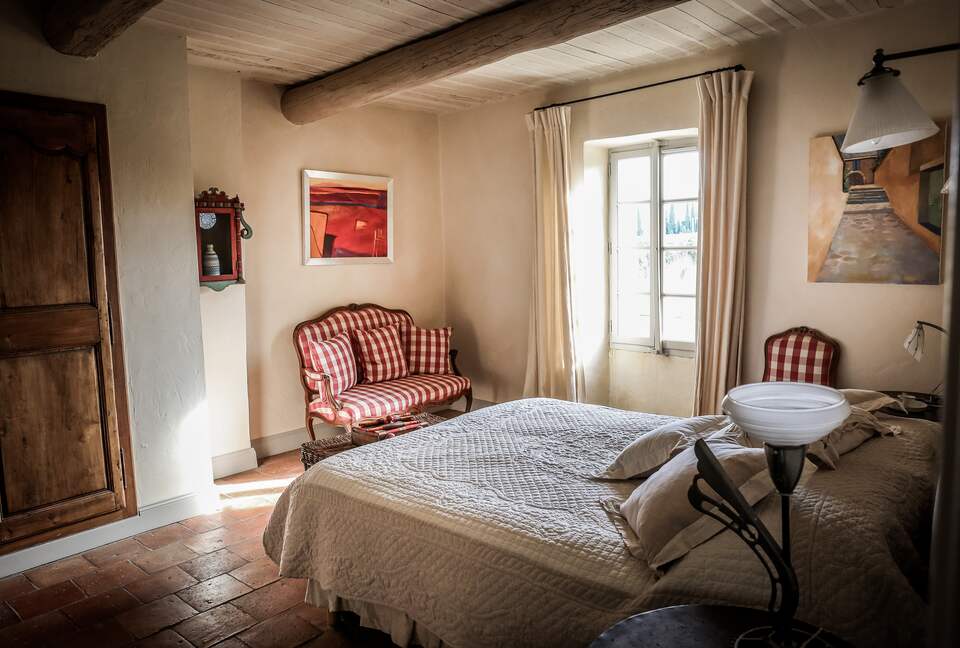 18th Century Provence farmhouse - Eygalières, France