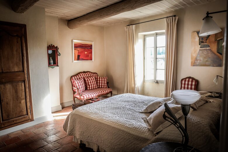 18th Century Provence farmhouse - Eygalières, France