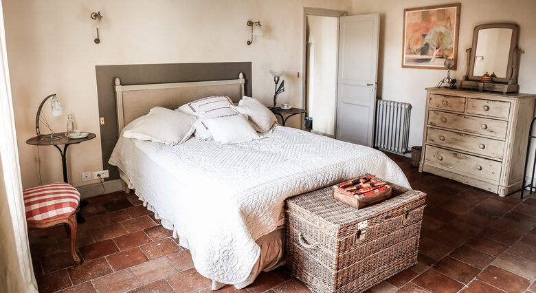 18th Century Provence farmhouse - Eygalières, France