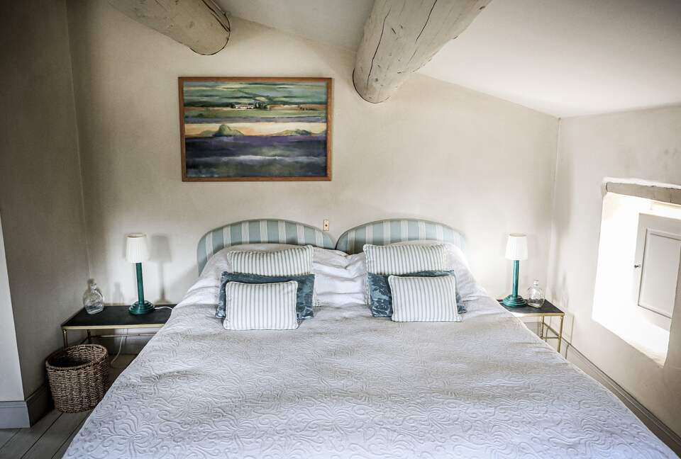 18th Century Provence farmhouse - Eygalières, France