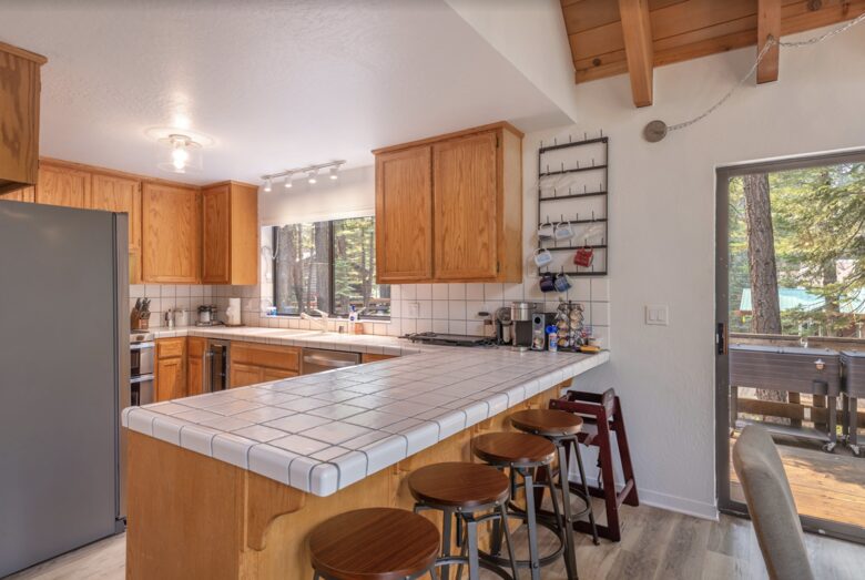 Home Exchange in Tahoma, CA, this kitchen is perfect for dining in