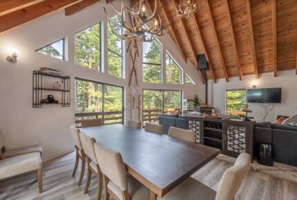 Home Exchange in Tahoma, CA, vaulted windows and ceilings