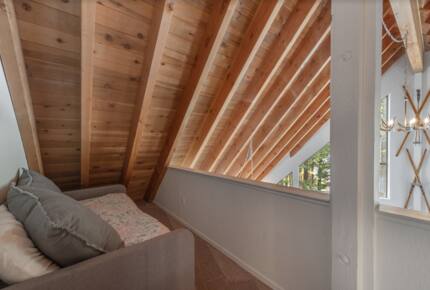 Home Exchange in Tahoma, CA, cozy loft space with extra sleeping