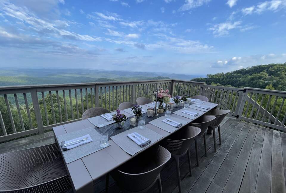 Home Exchange in Blowing Rock, NC, incredible place for dinner parties